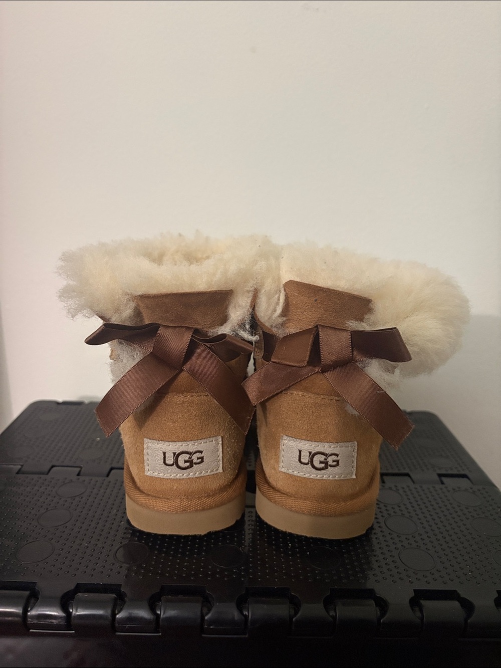 UGG Mini Bailey Bow II Boot Little Kid 11C